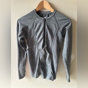 Athleta Fastest Track Gray/Black 1/2 Zip Seamless Workout Athletic Long Sleeve